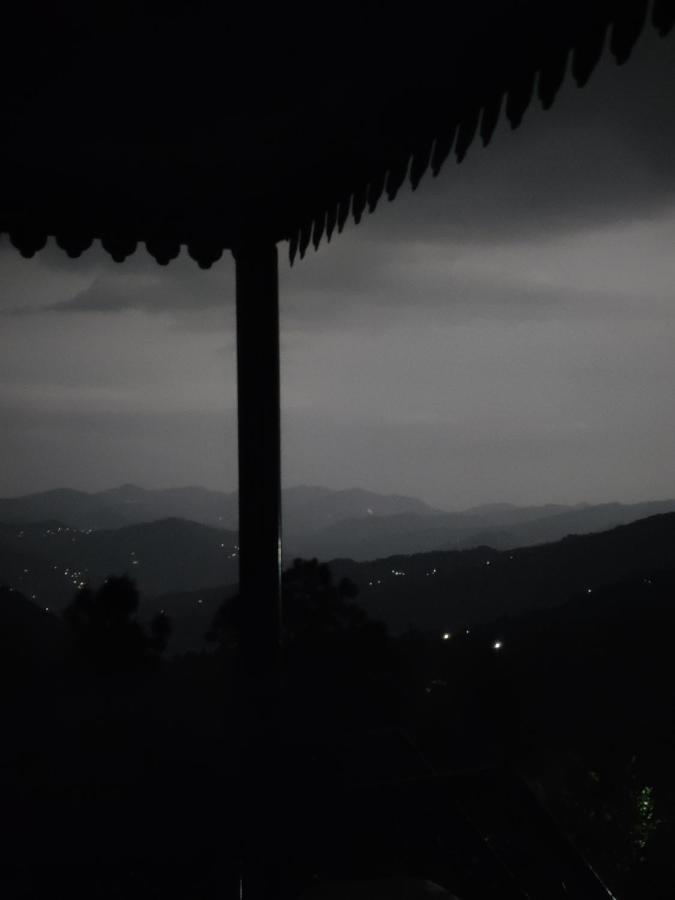 Bhanu Homestay, Kasar Devi Almora Bagian luar foto