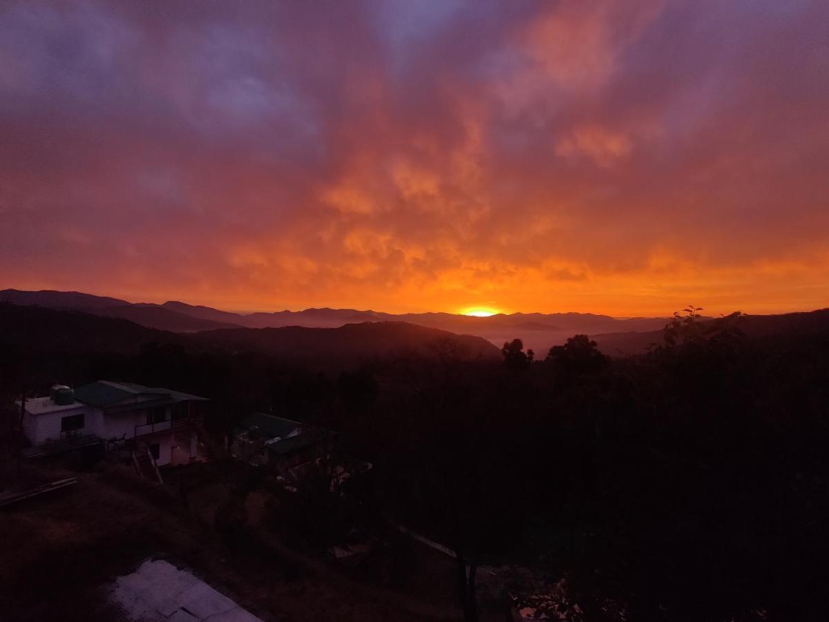 Bhanu Homestay, Kasar Devi Almora Bagian luar foto